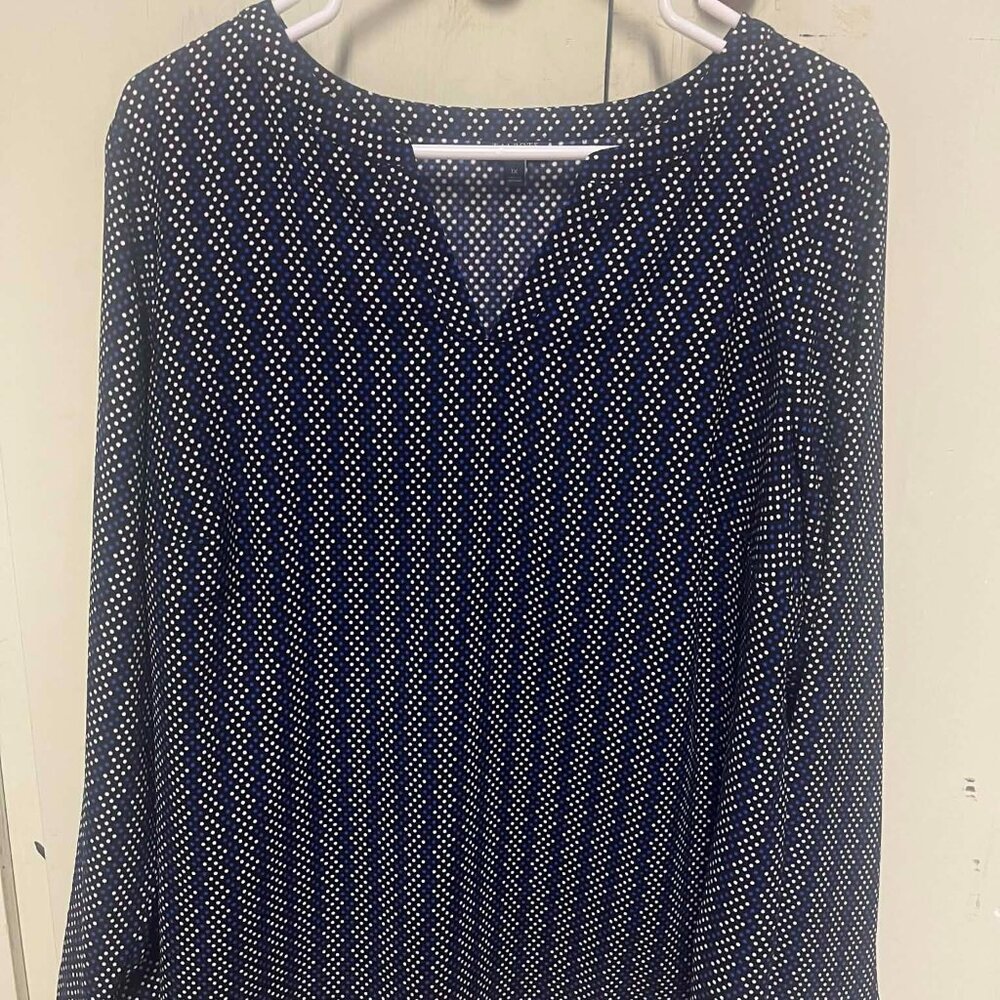 Talbots Woman 1X polka dot V-neck blouse
